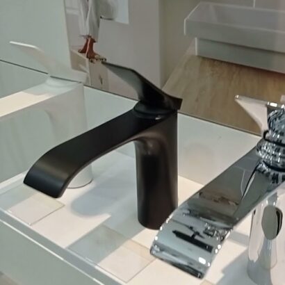 Смесител за умивалник VIVENIS бял мат 75020700 HANSGROHE